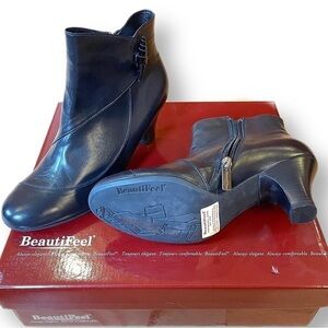 Beautifeel Chelsea NIB black leather booties with leather bead closure